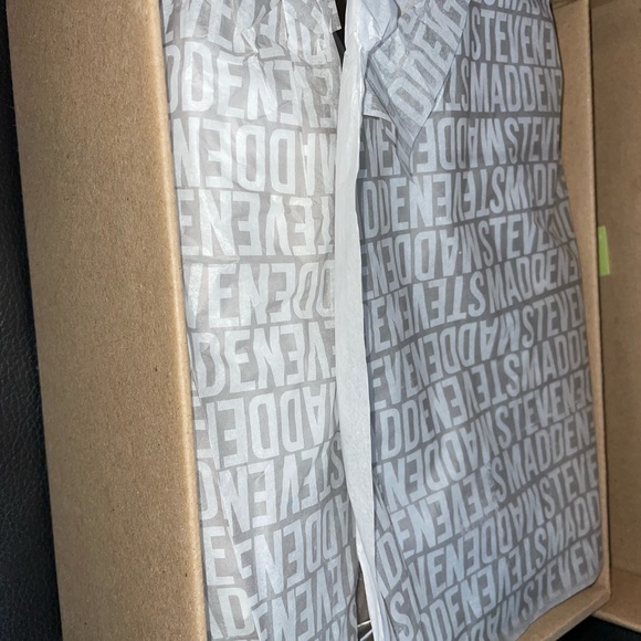 Steve Madden Womens Tracey F Suede Lace-Up High Top Sneakers SZ 8.5 - Picture 4 of 11